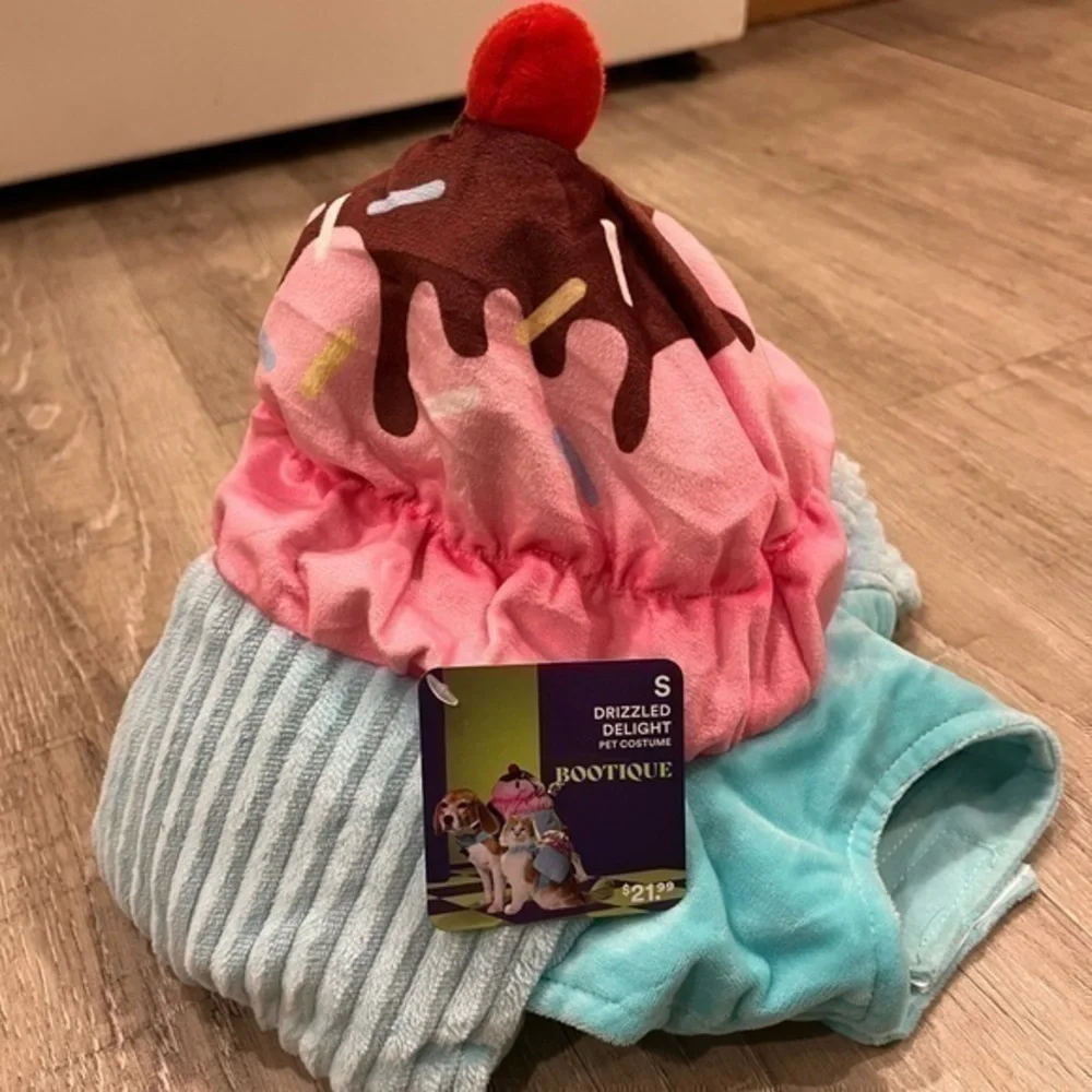 NWT Bootique Pet Costume Drizzled Delight Small Ice Cream Sundae